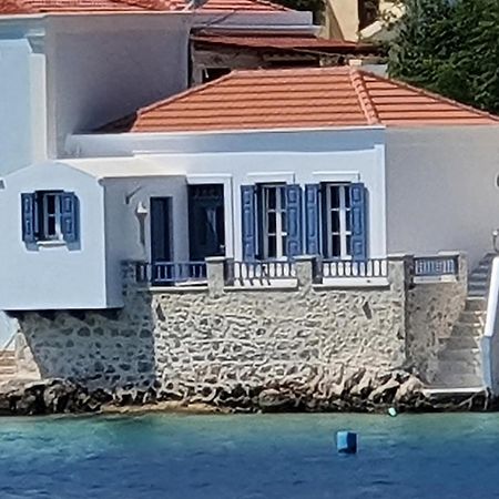 Halki Sea Breeze - A Waterfront Villa Chalki Town Exterior foto