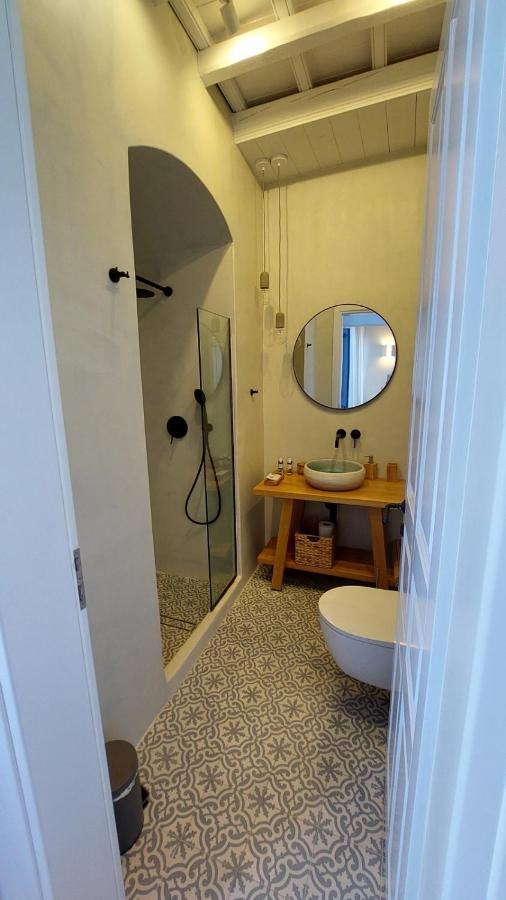Halki Sea Breeze - A Waterfront Villa Chalki Town Exterior foto
